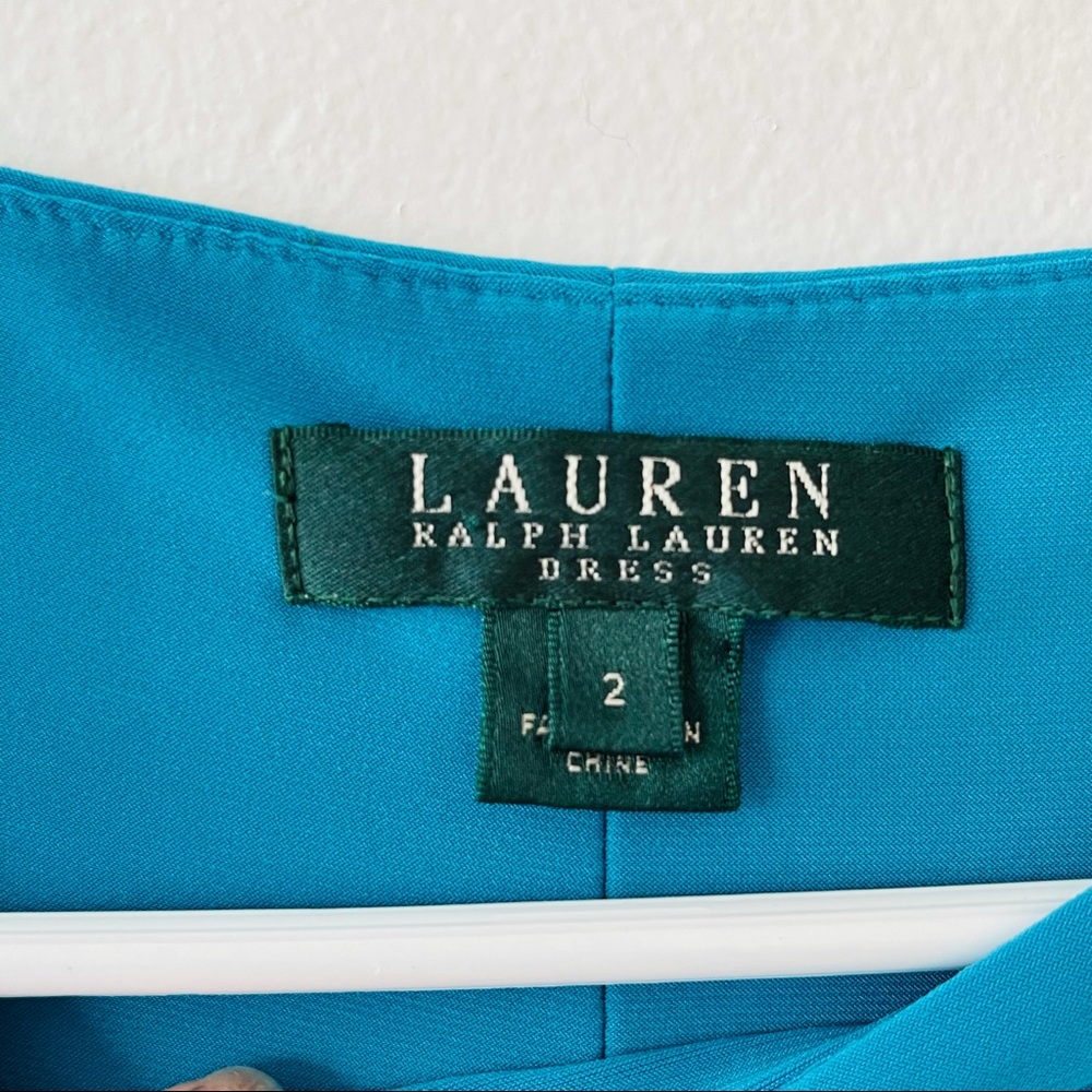 Form Fitting Tie Cinch Waist Cap Sleeve Dress - Picture 5 of 7